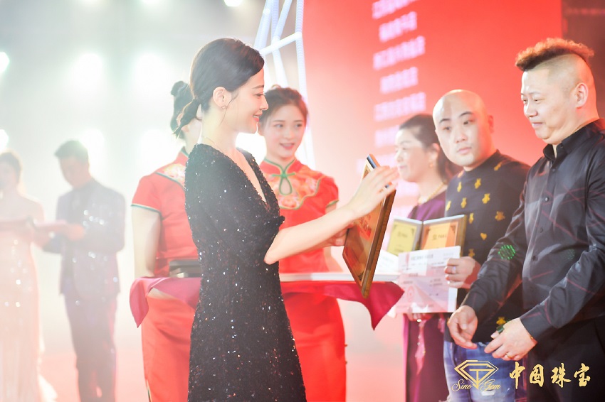 1576232051110187.jpg b-12.jpg